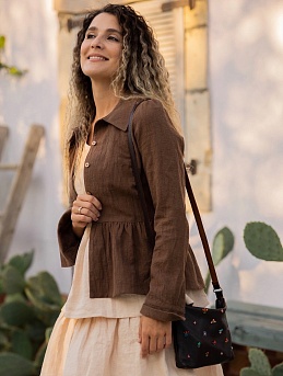 Приталенная убашка из крапивы Рами