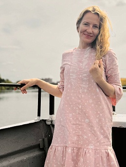 Платье из теплого хлопка "Одуванчиковый ветер на розовой дымке"