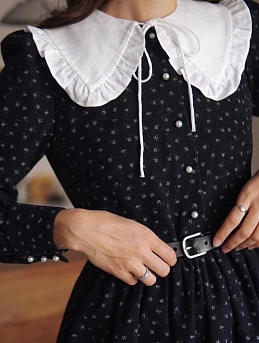 Платье с воротником из Теплого хлопка "Цветочки - мотылечки" 