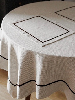 Скатерть и салфетки изо льна "Гусиная лапка"