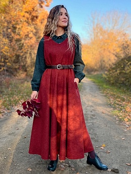 Сарафан из шерсти и рубашка из фланели