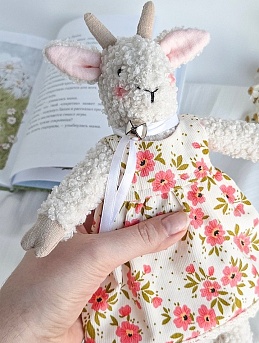 Платье для игрушки из микровельвета "Мелиза"