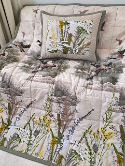 Лоскутное одеяло и подушка из бязи, сатина и поплина