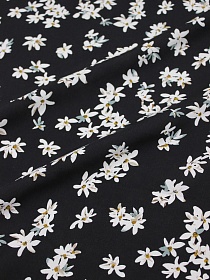 Мерный лоскут (ткань в отрезах) - Штапель "Жасминовые цветочки на черном", ш.1.45м, вискоза-100%