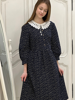 Милое платье из теплого хлопка "Мелкие белые листочки"