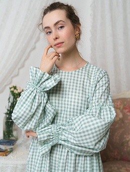 Платье из теплого хлопка в клеточку