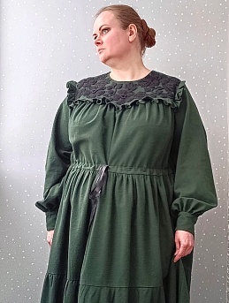 Платье из теплого хлопка с цветочной вышивкой