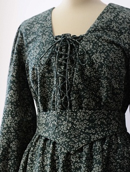 Платье из Теплого хлопка "Надия" в цвете темная хвоя