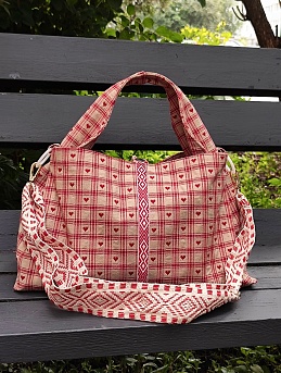 Сумка из пестряди "Сердечки - клетка"