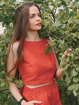 Лентие топ и шорты из полульна