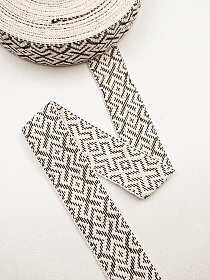 Лента тканая для поясов, 50мм Орнамент (цв.черный) на суровом