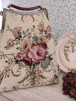 Сумка с вышивкой ручной работы из конопли