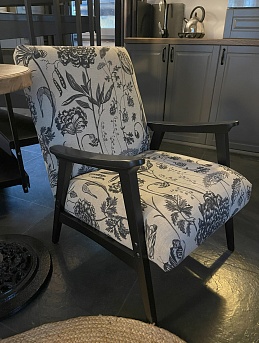 Кресло с обивкой из Полульна "Аурелия"