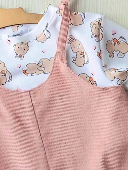 Детский комбинезон на бретелях из микровельвета