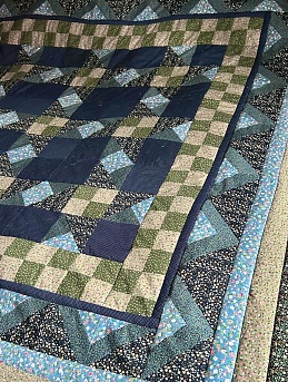 Одеяло в технике пэчворк из сатина, ситца и импортного хлопка