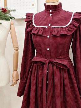 Праздничное платье в винтажном стиле из пестряди*