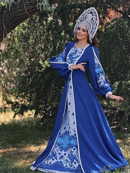 Женский образ в русском народном стиле из бархата и рогожки