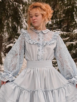 Платье из вареного хлопка и кружевного полотна
