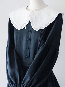 Льняное платье в темном чернильно-синем цвете