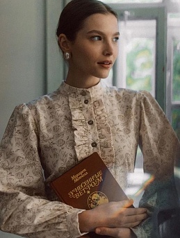 Платье из теплого хлопка "Букеты пионов на молочном"