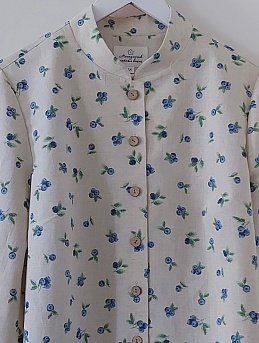 Рубашка из полульна "Черника - ягоды"