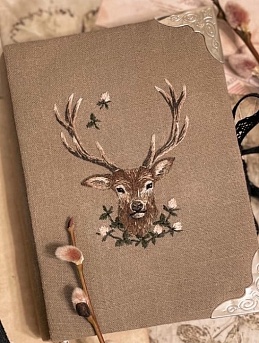 Обложка для книги из полульна