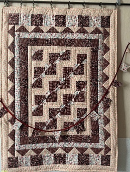 Лоскутное одеяло из импортного хлопка в технике пэчворк