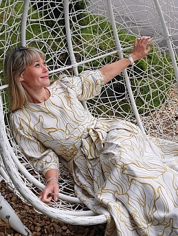 Платье из полульна-сатина "Графика - тюльпаны"