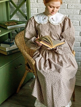 Платье из теплого хлопка "Мелкая ботаника" со съемным воротником с вышивкой