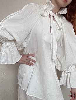 Блуза из муслина премиум в белом цвете