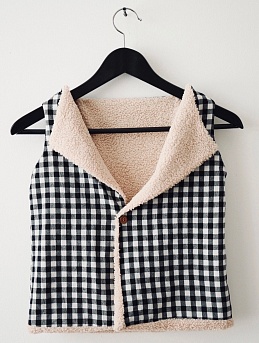 Теплый детский жилет из вареного хлопка