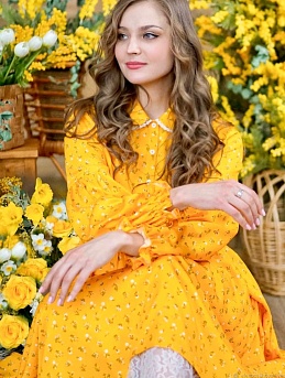 Платье из плательной вискозы  "Весенние букетики" цв.светлый шафран