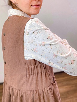 Сарафан из крапивы Рами и блузка из муслина