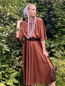 Платье из штапеля в горошек