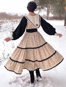 Платье из теплого хлопка с вышивкой в винтажном стиле