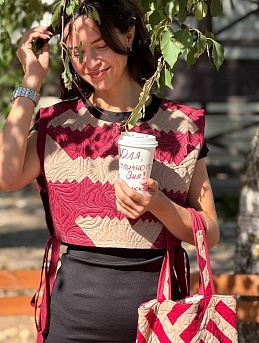 Стеганная накидка из бязи в винтажно-бордовом цвете