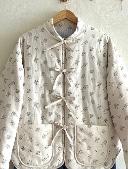 Куртка из микровельвета "Цветочное мгновение"