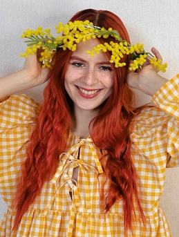 Платье из вареного хлопка в горчично-желтом цвете