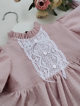 Детское платье из пестряди "Средняя клетка на св.розово-сиреневом"