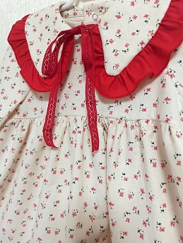 Детское платье из теплого хлопка "Цветочки - мотылечки"