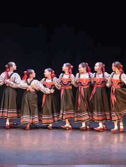 Народные сценические костюмы для хореографичееского коллектива