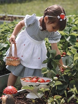 Детское платье из вареного хлопка с фартучком