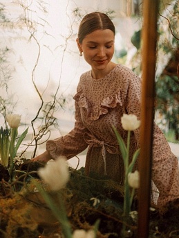 Нежное платье из теплого хлопка "Мелкая ботаника"