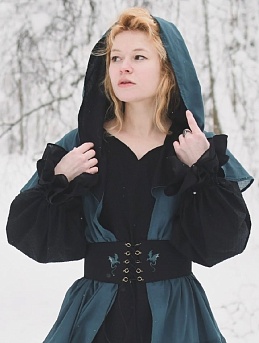 Платье из фактурного хлопка и батиста